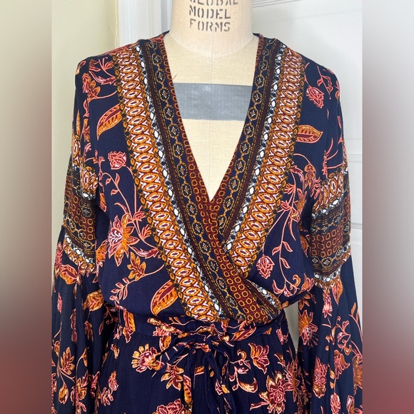 Z&L Europe Wrap Around Ruffle Dress Bell Sleeves Medium Floral Tribal Bohemian M - Picture 3 of 12